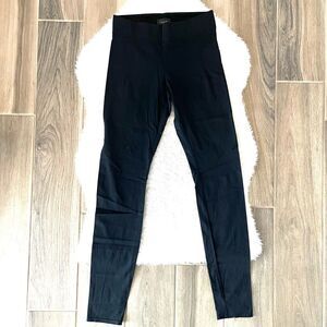 𝅺Babaton Aritzia Black Skinny Dress Pants Size 00